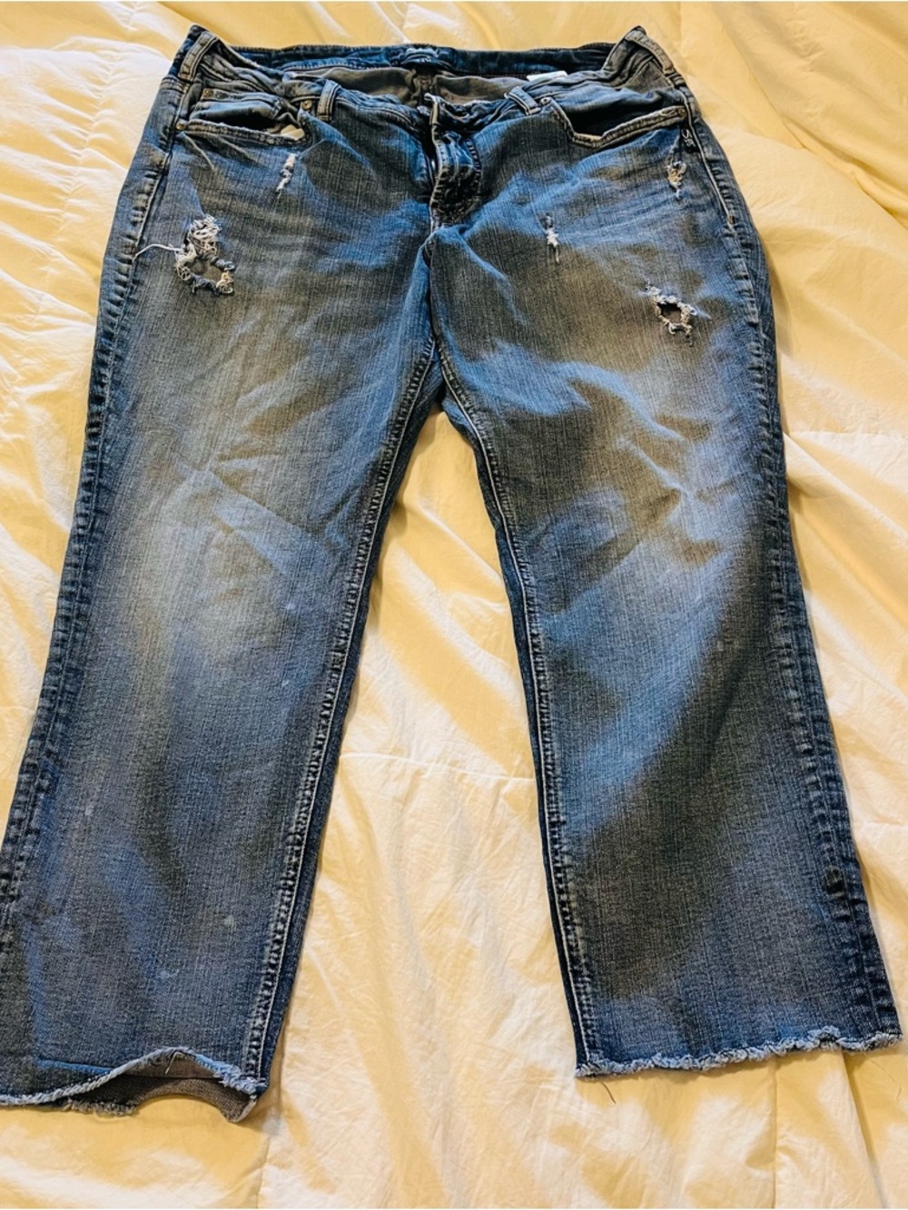 Silver Jeans “Sam” Factory Distressed Cropped Ankle Jeans - Blue